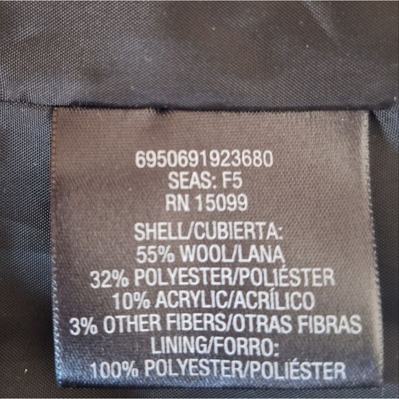 Covington Women's Black and White Herringbone Coat Wool Blend Professional Large - Picture 8 of 8